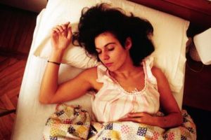 sonno_letto_donna_fg